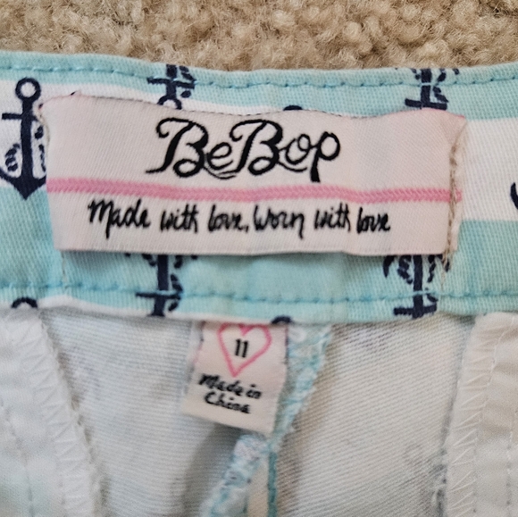 BeBop Size 11 Nautical Anchor Print Blue and White Stripe Women Shorts - Picture 9 of 13